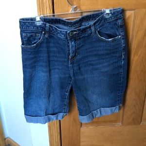 apt 9 bermuda shorts